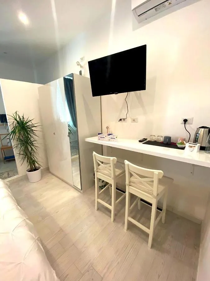 Hotel Casa Vacanza SoFa&Spa Sassari 0*,  Italia